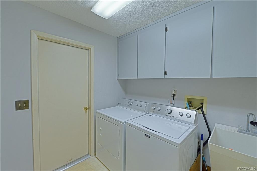 home for sale at 32 N Pizarro Point, Lecanto, FL 34461 in Crystal Oaks
