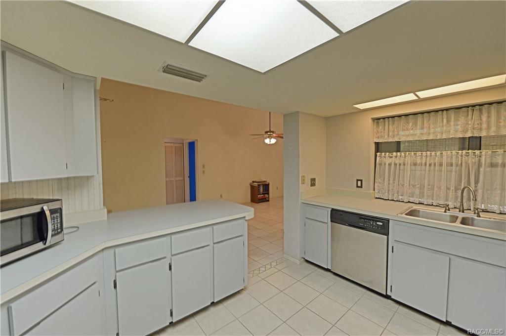home for sale at 32 N Pizarro Point, Lecanto, FL 34461 in Crystal Oaks