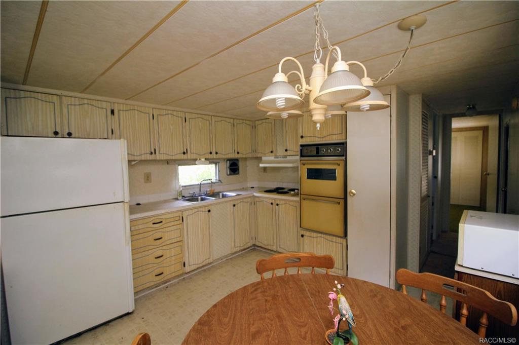 home for sale at 8370 S Lake Consuella Drive, Floral City, FL 34436 in Buckeye Villa