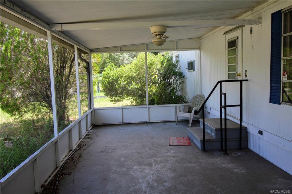 home for sale at 8370 S Lake Consuella Drive, Floral City, FL 34436 in Buckeye Villa