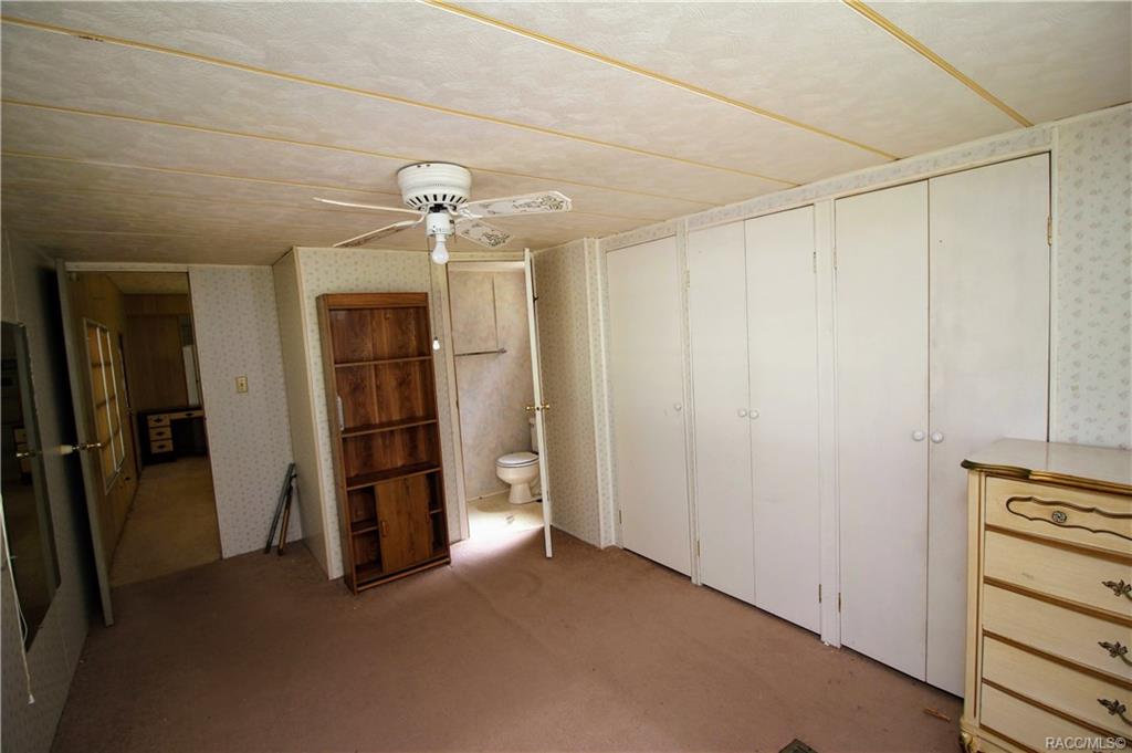 home for sale at 8370 S Lake Consuella Drive, Floral City, FL 34436 in Buckeye Villa