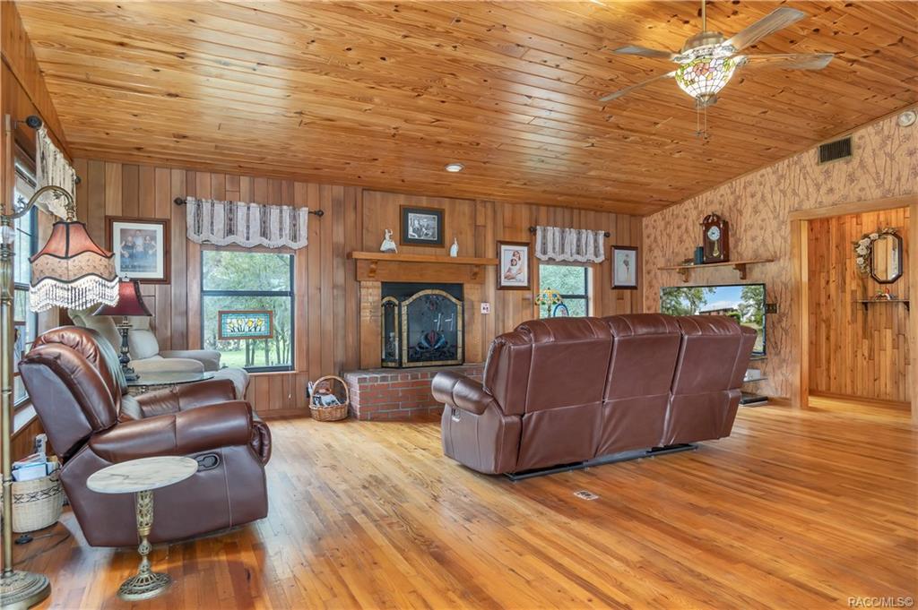 home for sale at 9350 SE Cr 337, Dunnellon, FL 34431 in Levy County