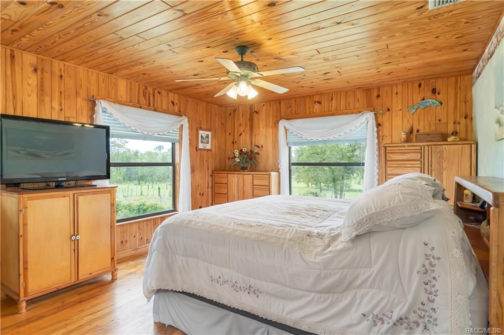 home for sale at 9350 SE Cr 337, Dunnellon, FL 34431 in Levy County