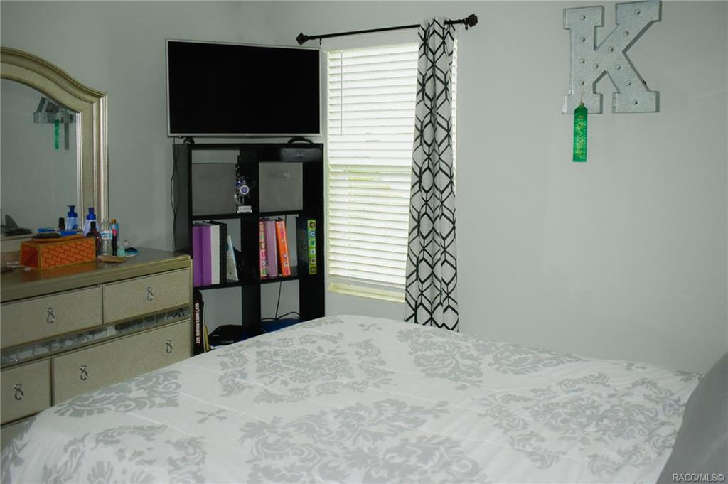 home for sale at 483 W Runyon Loop, Beverly Hills, FL 34465 in HighRidge Village