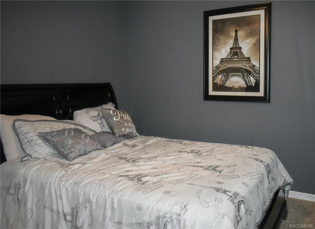 home for sale at 483 W Runyon Loop, Beverly Hills, FL 34465 in HighRidge Village