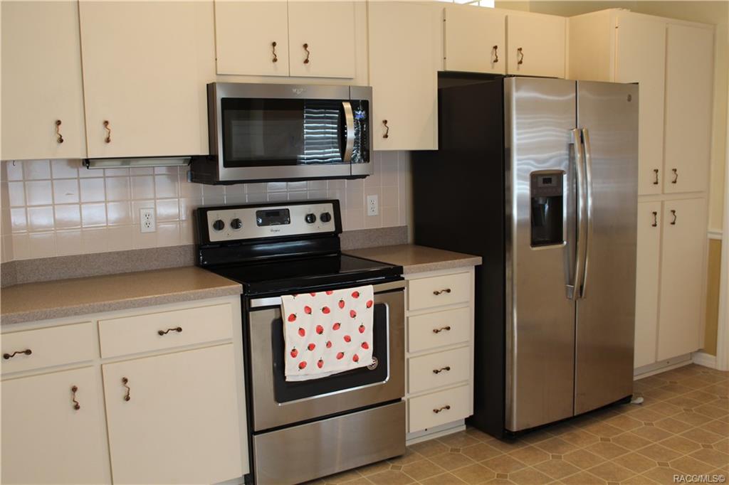 home for sale at 3528 S Belgrave Drive, Inverness, FL 34452 in Royal Oaks