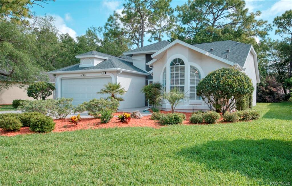 home for sale at 11 Byrsonima Loop W, Homosassa, FL 34446 in Sugarmill Woods - The Hammocks