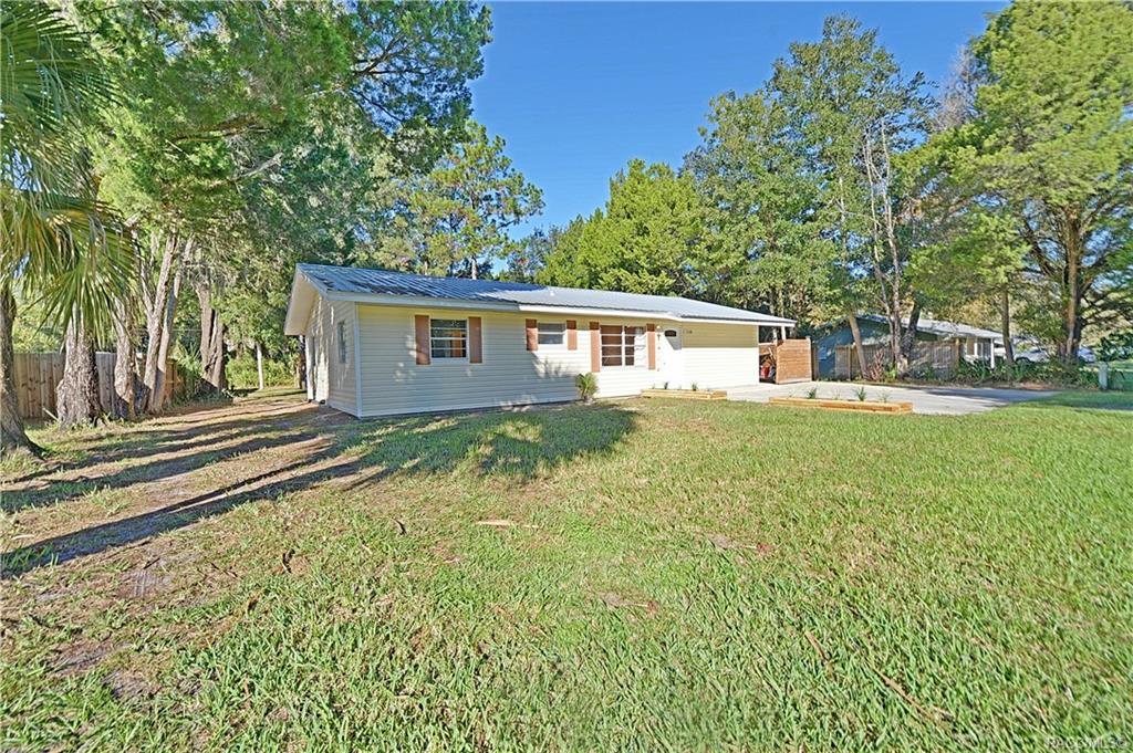 home for sale at 1150 N Fan Palm Point, Crystal River, FL 34429 in LaJolla Palms