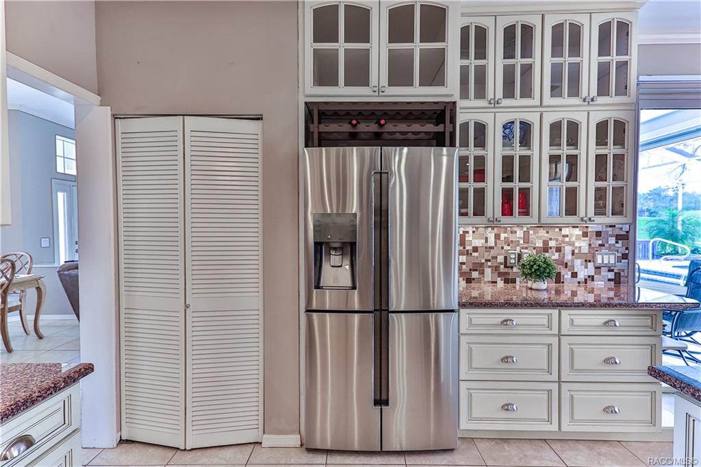 home for sale at 352 W Crestmont Court, Beverly Hills, FL 34465 in Laurel Ridge