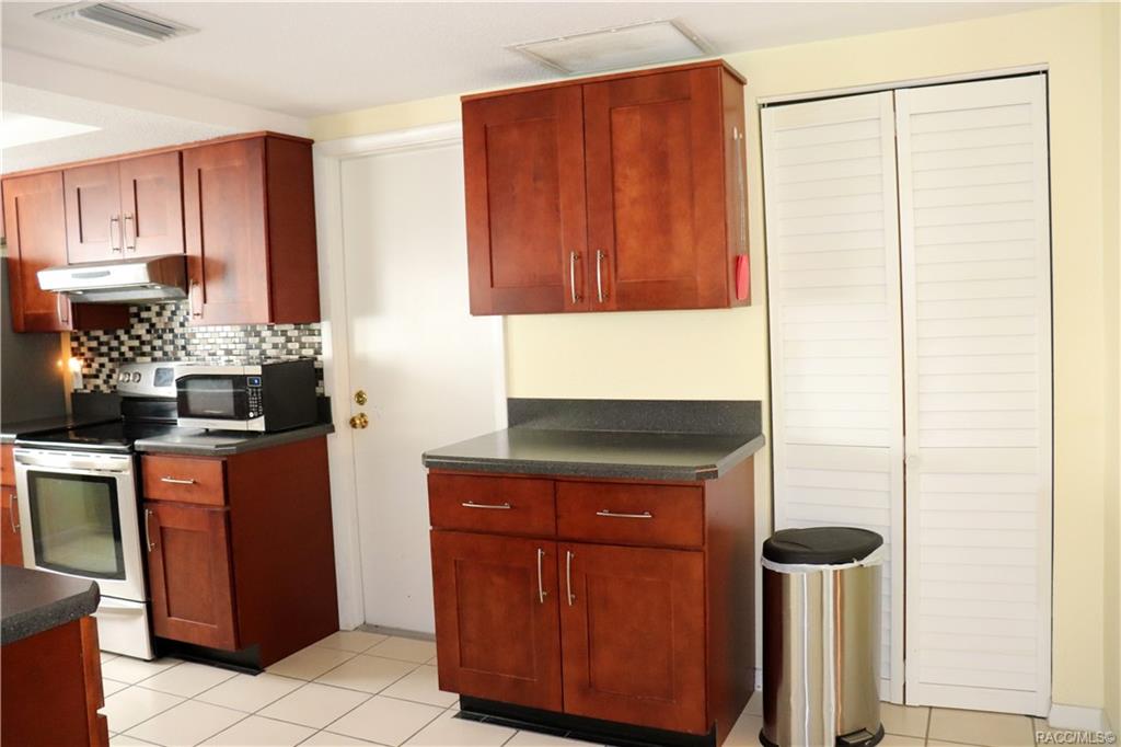 home for sale at 806 Shelly Terrace, Inverness, FL 34450 in Inverness Highlands South