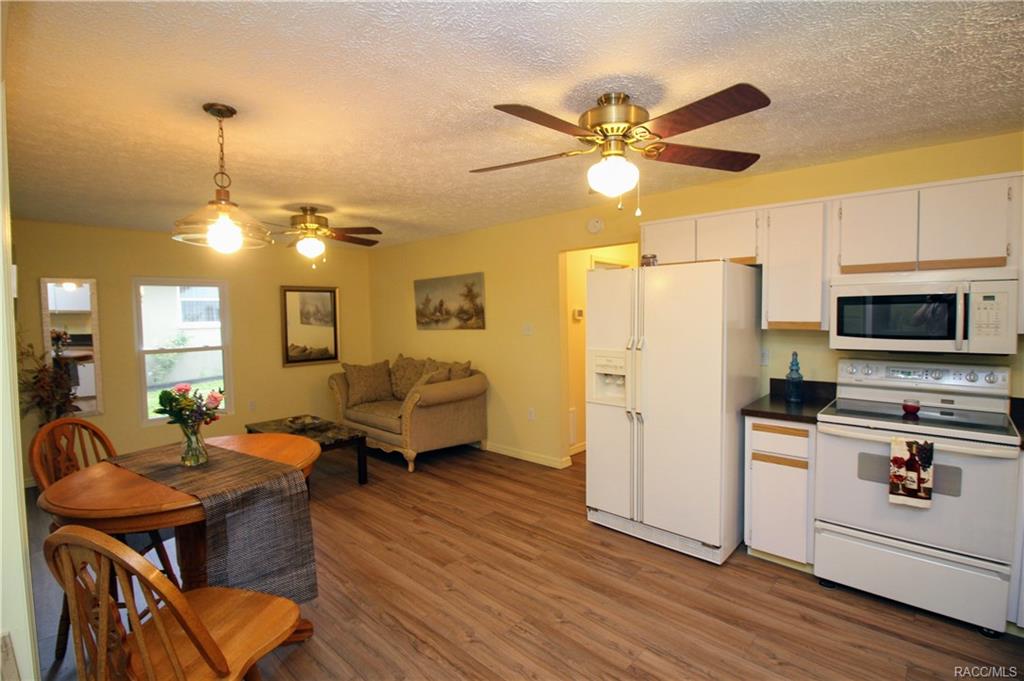 home for sale at 9033 E Tsala Apopka Drive, Inverness, FL 34450 in Hickory Hill Retreats