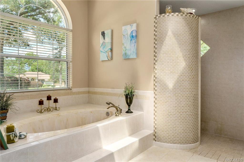 home for sale at 1991 W Tall Oaks Drive, Beverly Hills, FL 34465 in Pine Ridge