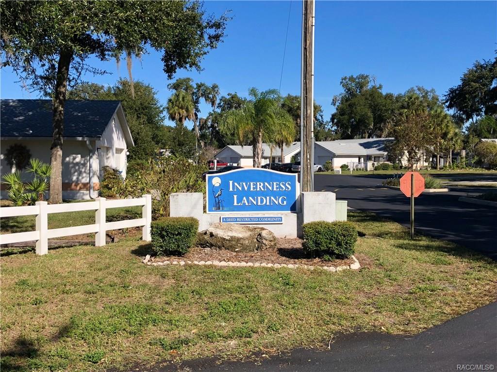 home for sale at 417 Landings Boulevard, Inverness, FL 34450 in Anglers Landing