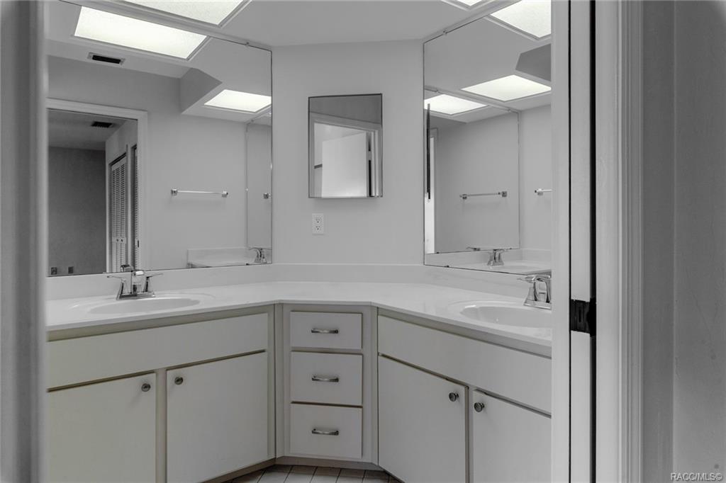 home for sale at 5971 W Dedham Trail, Crystal River, FL 34429 in Meadowcrest - Arbor Court
