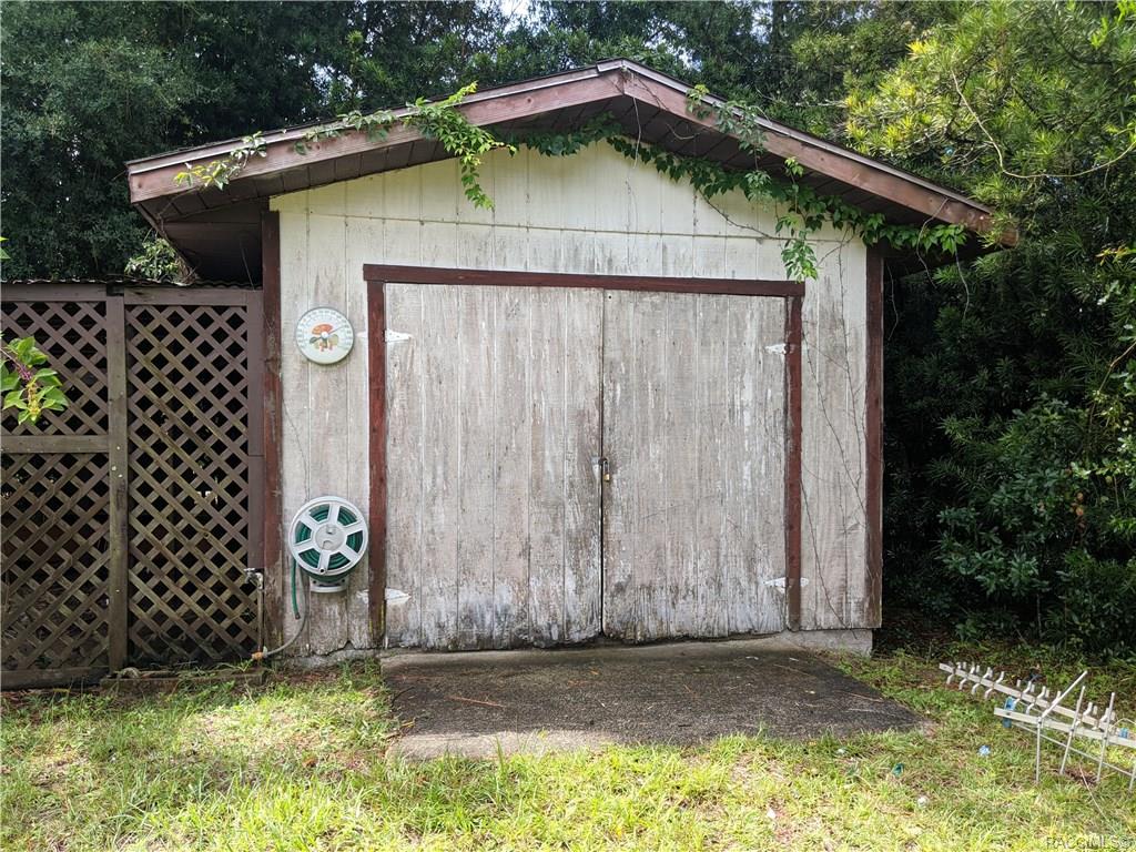 home for sale at 1980 E Virts Court, Hernando, FL 34442 in Hercala Acres