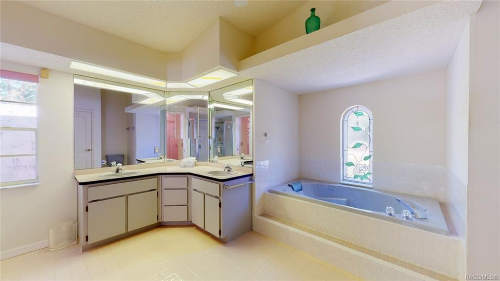 home for sale at 24 Sycamore Court W, Homosassa, FL 34446 in Sugarmill Woods