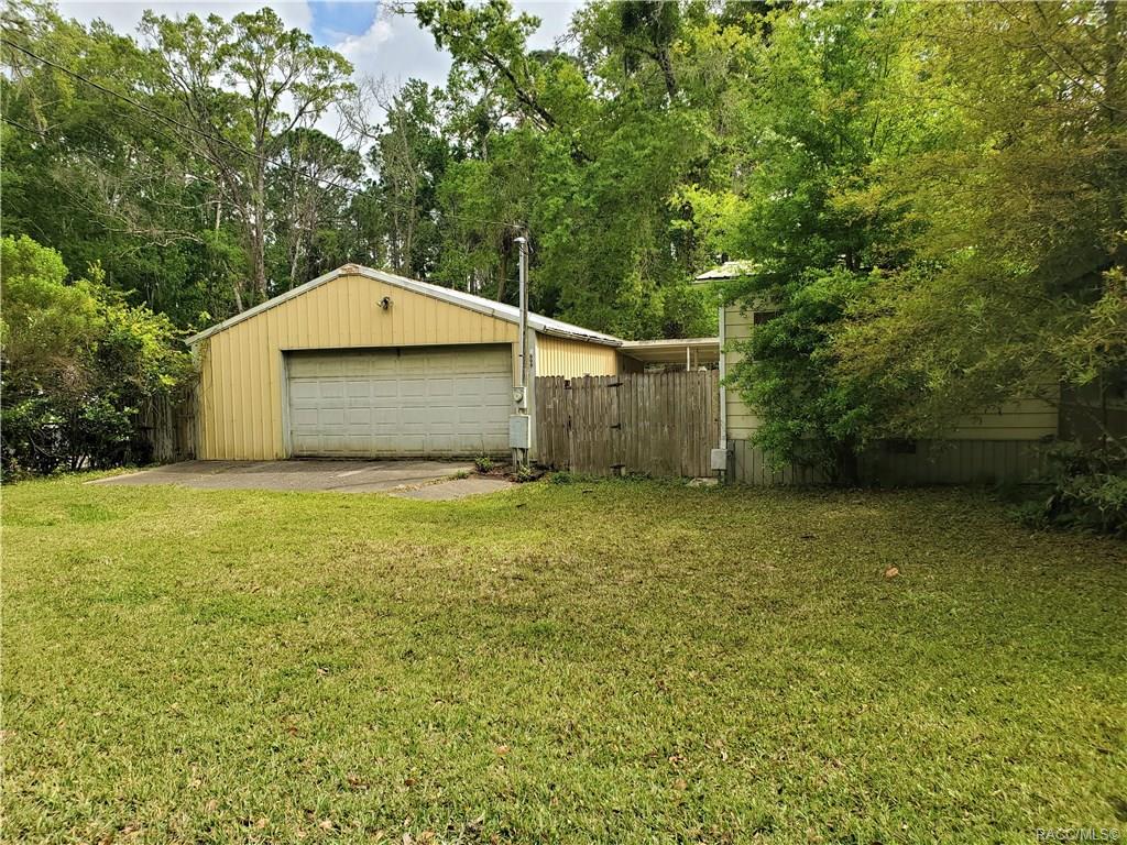 home for sale at 2699 S Stonebrook Drive, Homosassa, FL 34448 in Stonebrook Heights