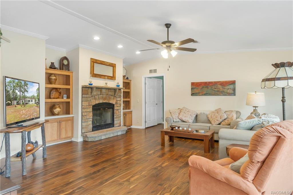 home for sale at 5168 W Rochelle Street, Homosassa, FL 34446 in Oak Forest Estates