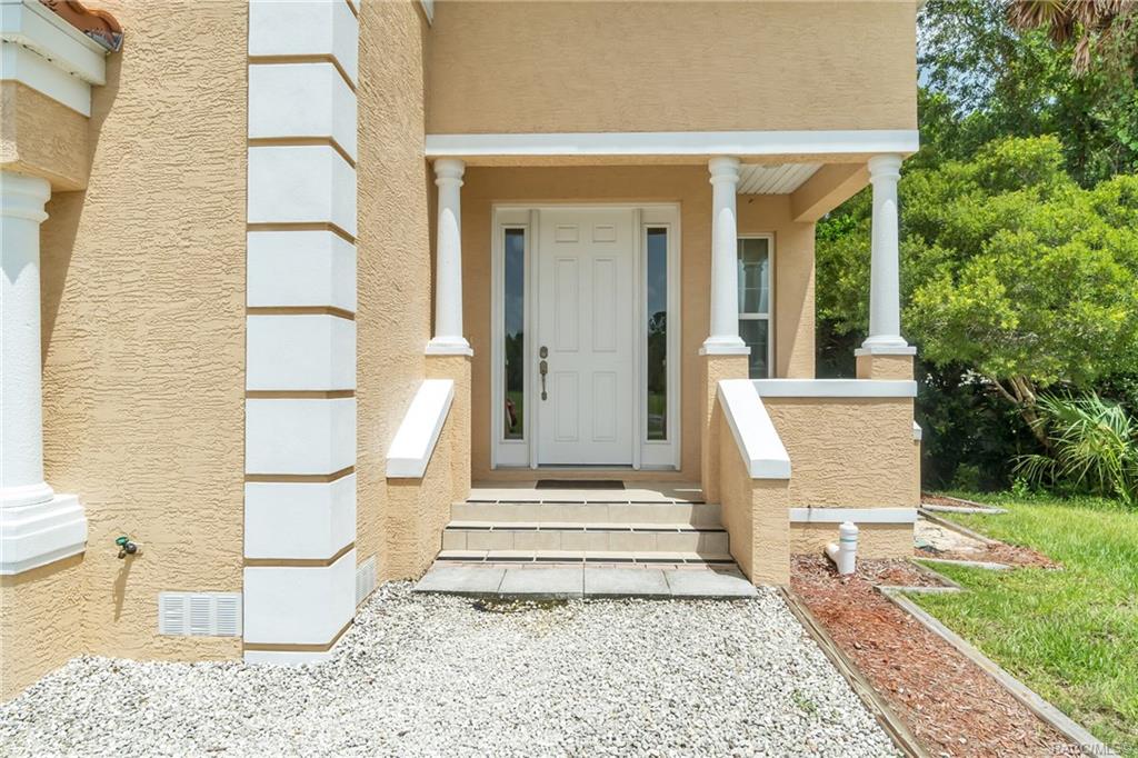 home for sale at 10227 W Middleburg Loop, Homosassa, FL 34448 in Homosassa Tradewinds Condos