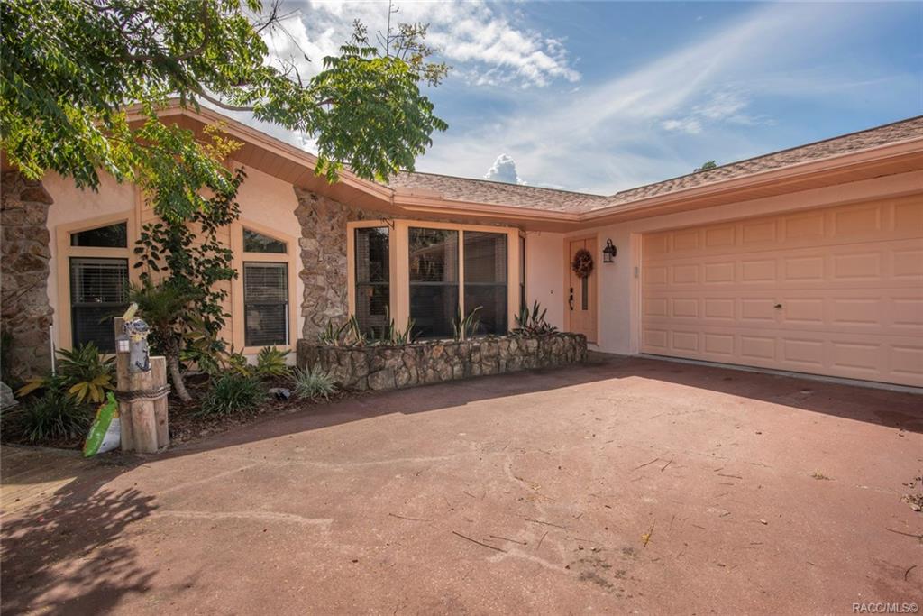 home for sale at 5664 W Paul Bryant Drive, Crystal River, FL 34429 in Connell Heights