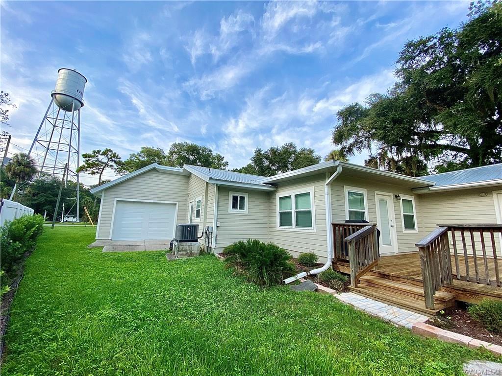 home for sale at 5109 Riverside Drive, Yankeetown, FL 34498 in Levy County