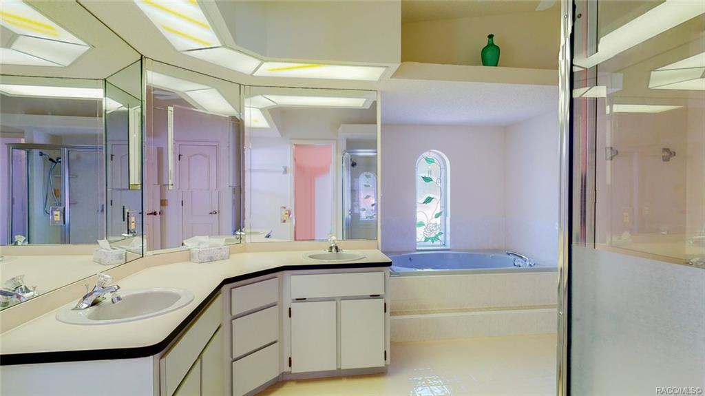 home for sale at 24 Sycamore Court W, Homosassa, FL 34446 in Sugarmill Woods