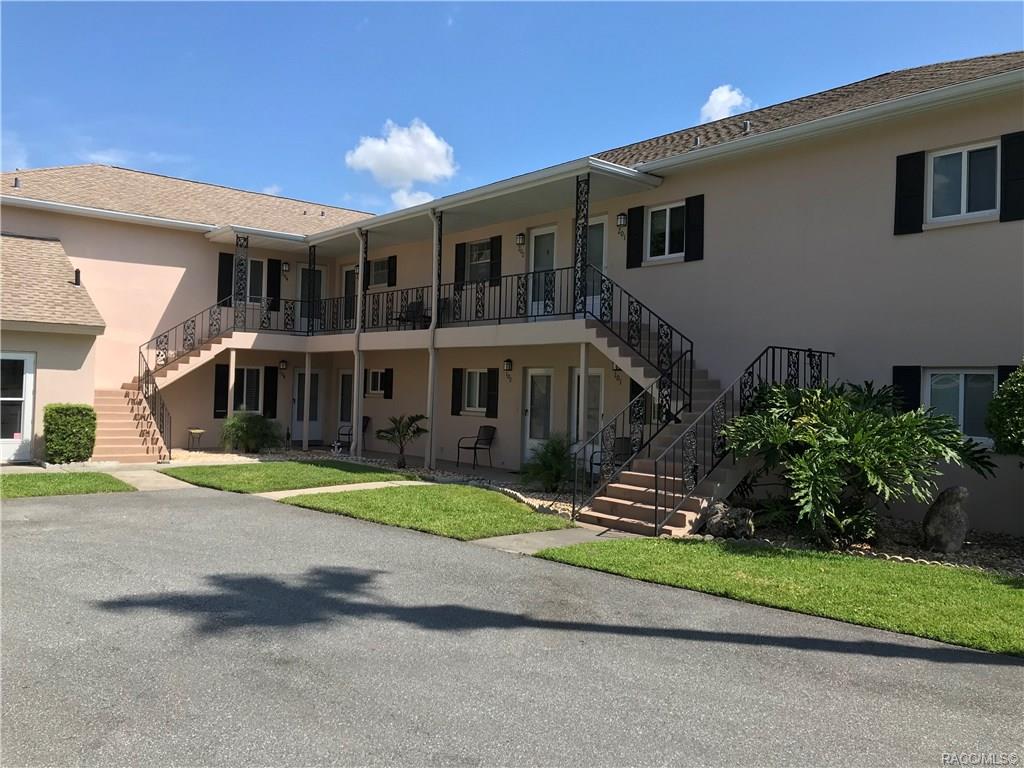 home for sale at 16 Beach Lane, Crystal River, FL 34429 in Magnolia Lodge
