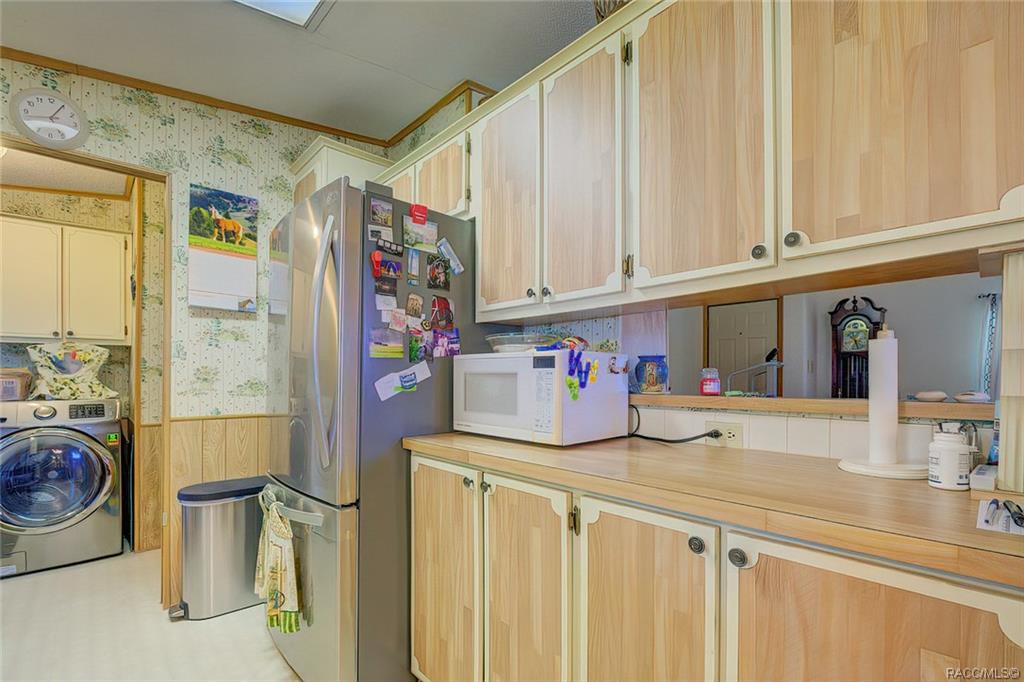 home for sale at 11581 Citrus Avenue, Crystal River, FL 34428 in Lake Rousseau