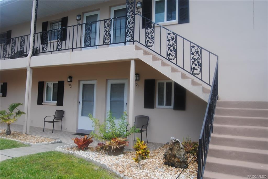 home for sale at 16 Beach Lane, Crystal River, FL 34429 in Magnolia Lodge