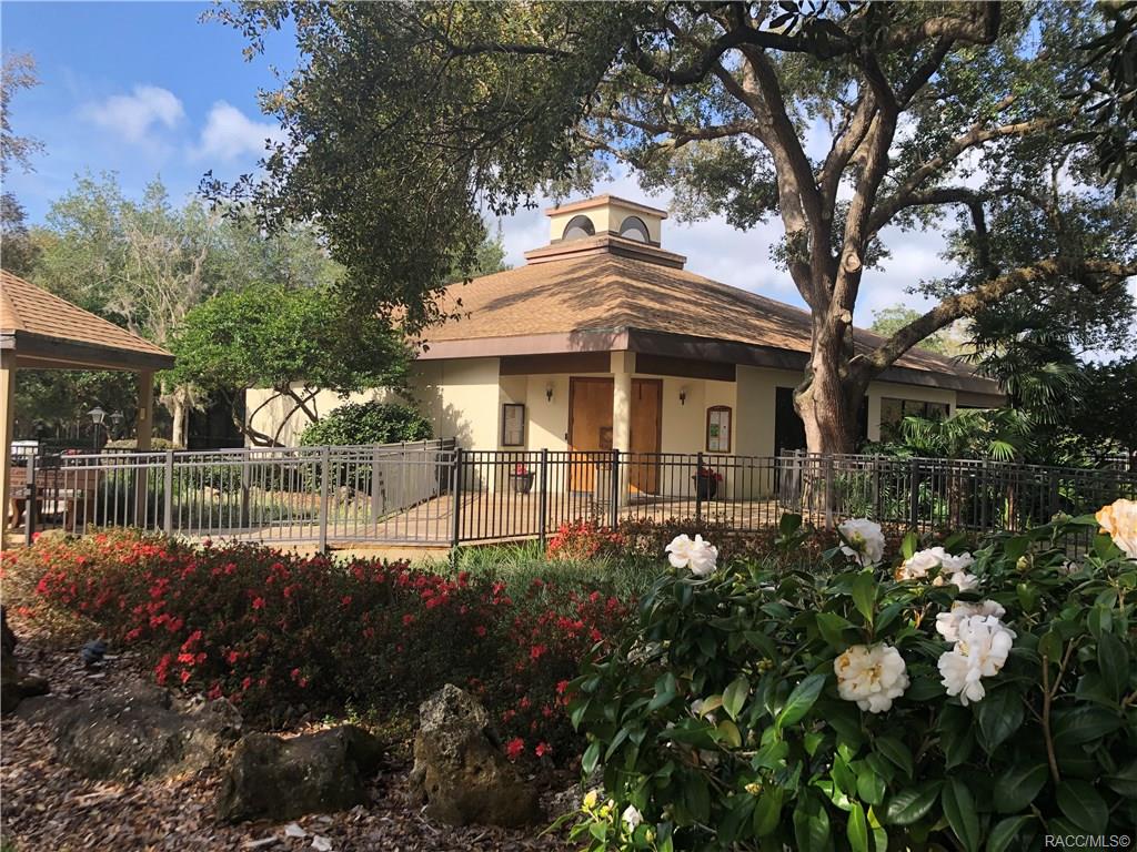 home for sale at 1571 N Endicott Point, Crystal River, FL 34429 in Meadowcrest - Fairmont Village