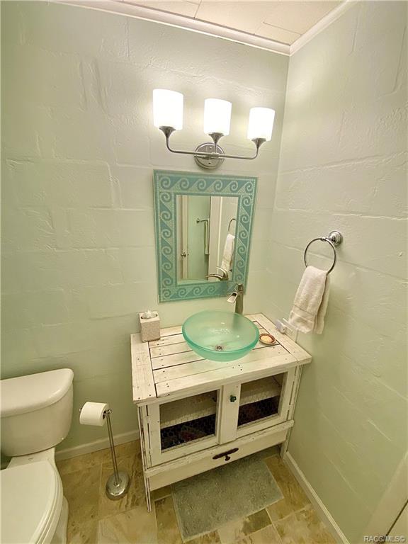 home for sale at 5109 Riverside Drive, Yankeetown, FL 34498 in Levy County