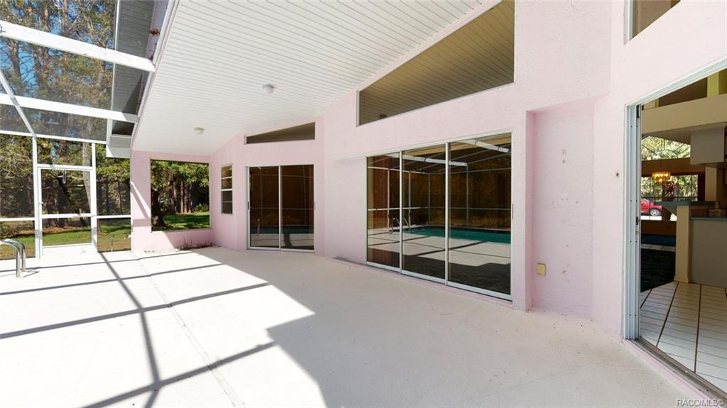 home for sale at 24 Sycamore Court W, Homosassa, FL 34446 in Sugarmill Woods