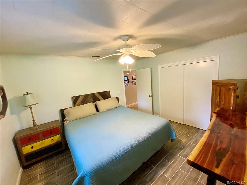 home for sale at 5109 Riverside Drive, Yankeetown, FL 34498 in Levy County