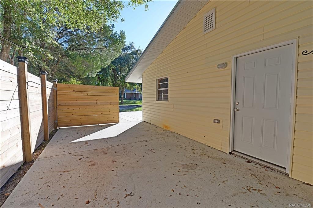 home for sale at 1150 N Fan Palm Point, Crystal River, FL 34429 in LaJolla Palms