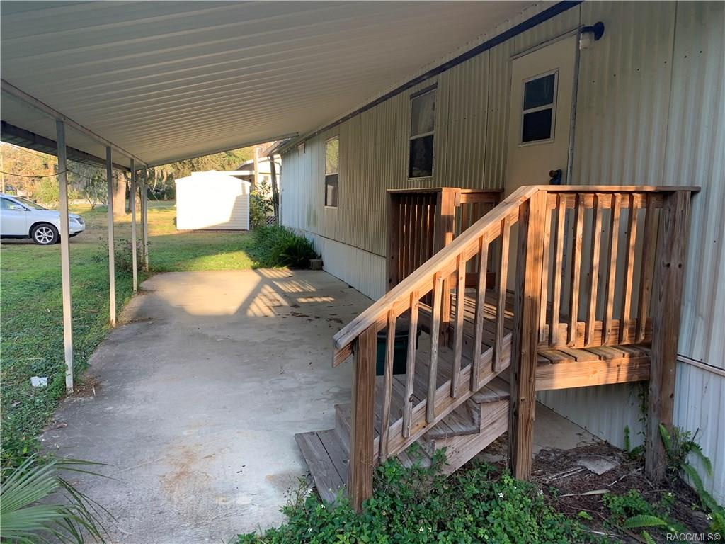 Chassahowitzka Village Property Information 8444 W La Parade Loop