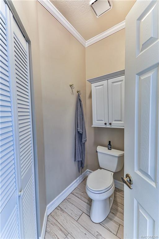 home for sale at 352 W Crestmont Court, Beverly Hills, FL 34465 in Laurel Ridge