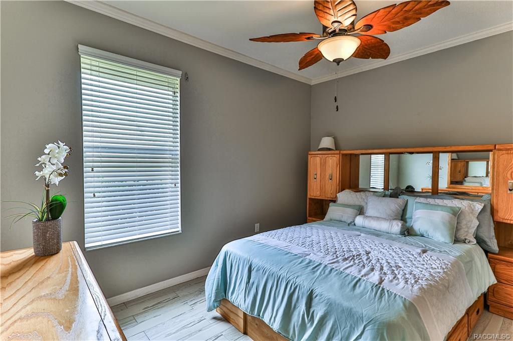home for sale at 352 W Crestmont Court, Beverly Hills, FL 34465 in Laurel Ridge