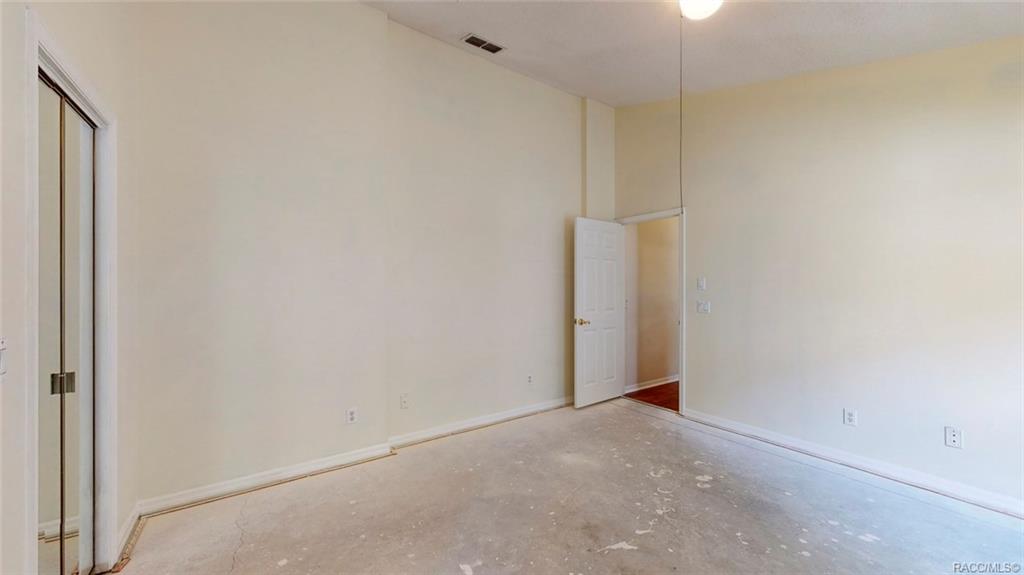 home for sale at 1388 E Cleveland Street, Hernando, FL 34442 in Citrus Hills - Presidential Estates