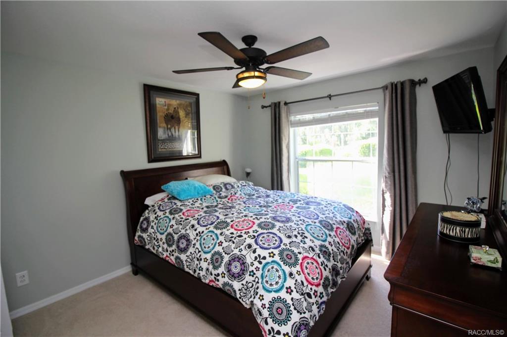 home for sale at 9710 SW 190th Terrace Road, Dunnellon, FL 34432 in Rainbow Springs