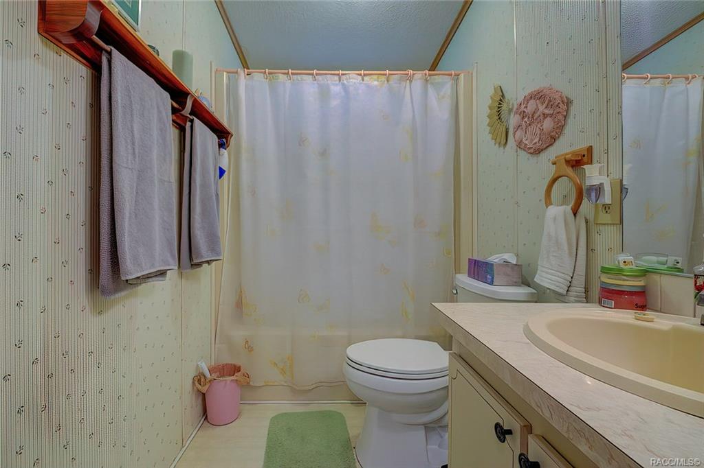 home for sale at 11581 Citrus Avenue, Crystal River, FL 34428 in Lake Rousseau