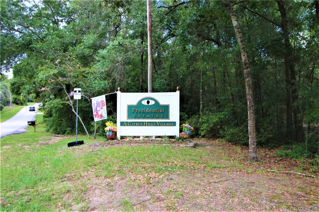 home for sale at 1634 E Cleveland Street, Hernando, FL 34442 in Citrus Hills - Presidential Estates