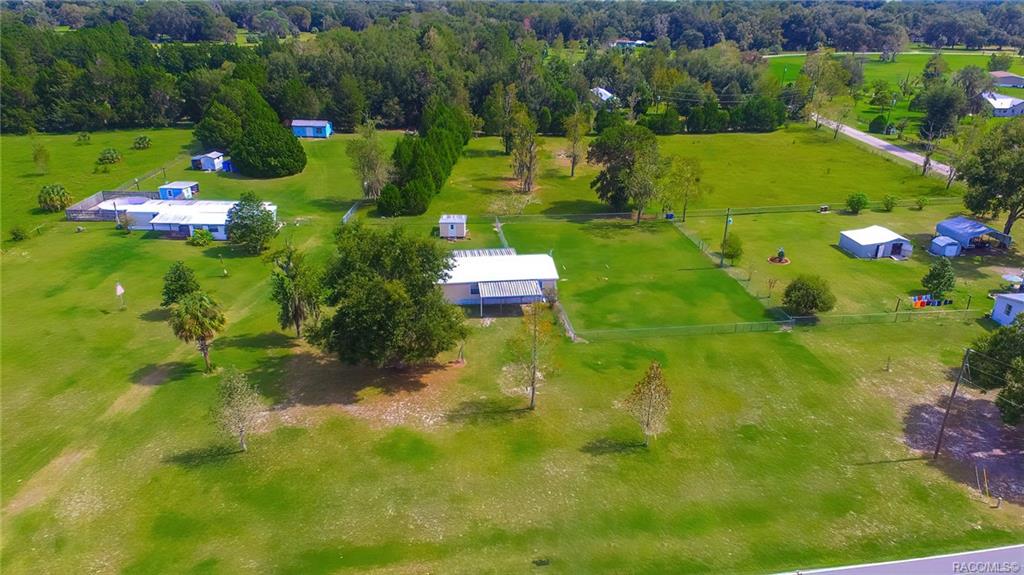 home for sale at 11581 Citrus Avenue, Crystal River, FL 34428 in Lake Rousseau