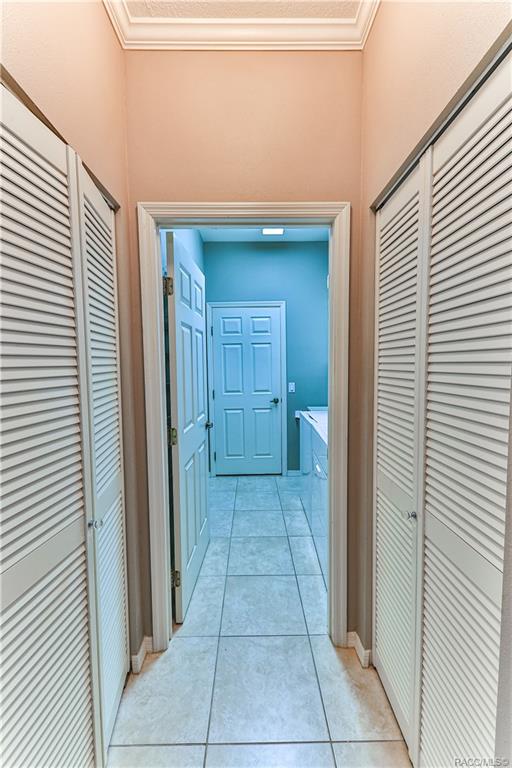 home for sale at 352 W Crestmont Court, Beverly Hills, FL 34465 in Laurel Ridge