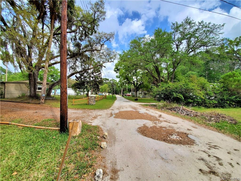 home for sale at 2699 S Stonebrook Drive, Homosassa, FL 34448 in Stonebrook Heights