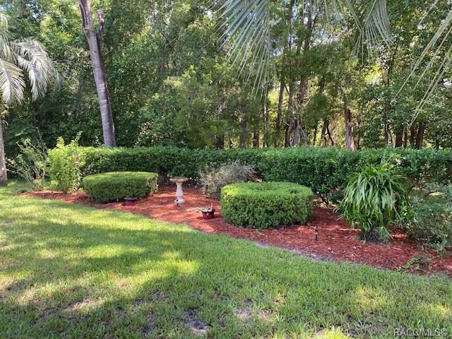 home for sale at 48 Douglas Street, Homosassa, FL 34446 in Sugarmill Woods - Cypress Village