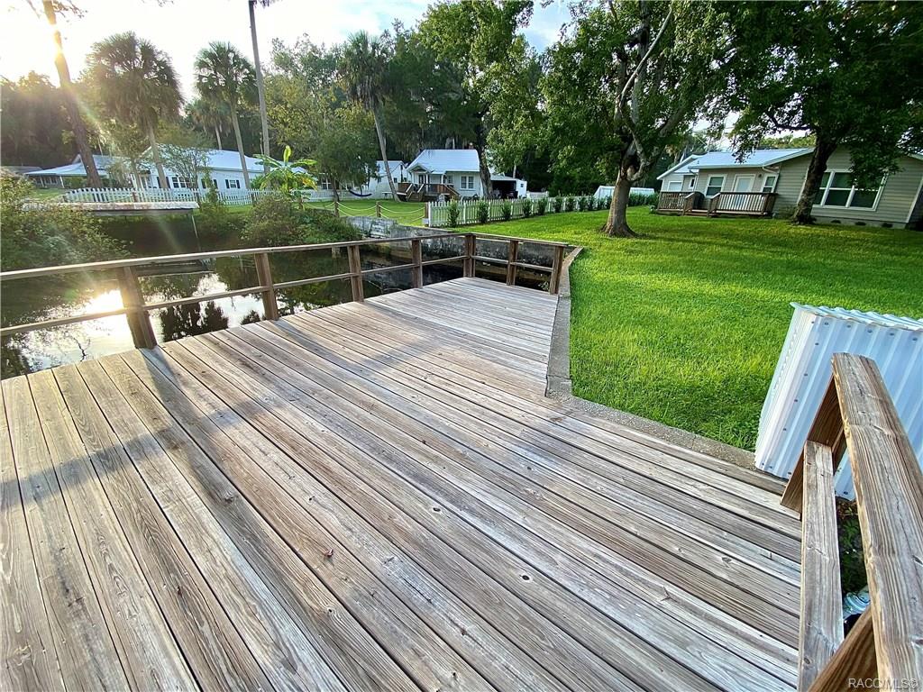 home for sale at 5109 Riverside Drive, Yankeetown, FL 34498 in Levy County