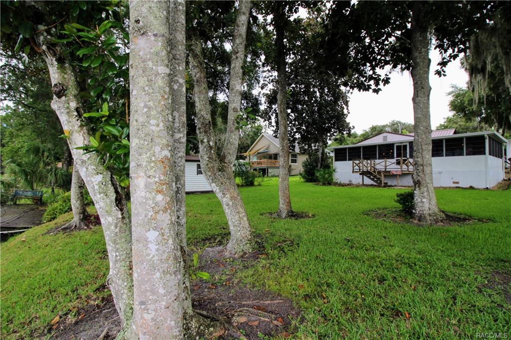 home for sale at 9033 E Tsala Apopka Drive, Inverness, FL 34450 in Hickory Hill Retreats
