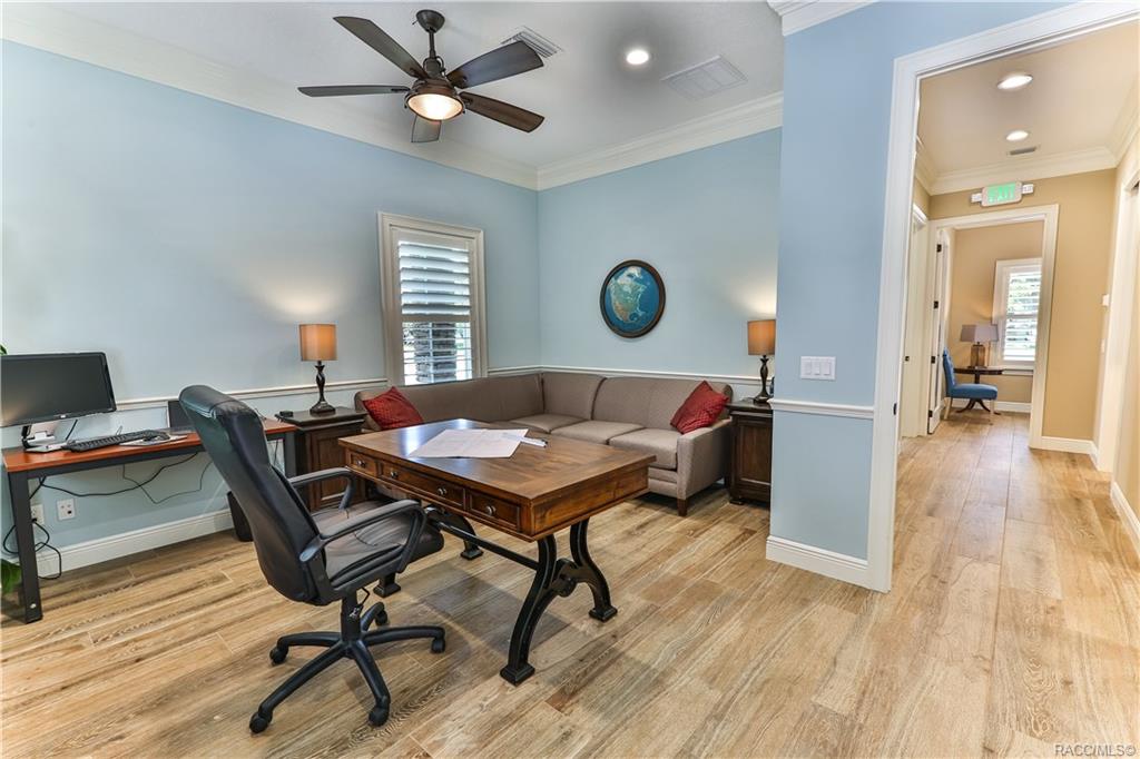 home for sale at 6001 W Nordling Loop, Crystal River, FL 34429 in Meadowcrest