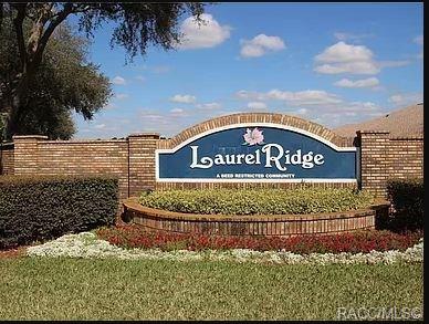 home for sale at 352 W Crestmont Court, Beverly Hills, FL 34465 in Laurel Ridge