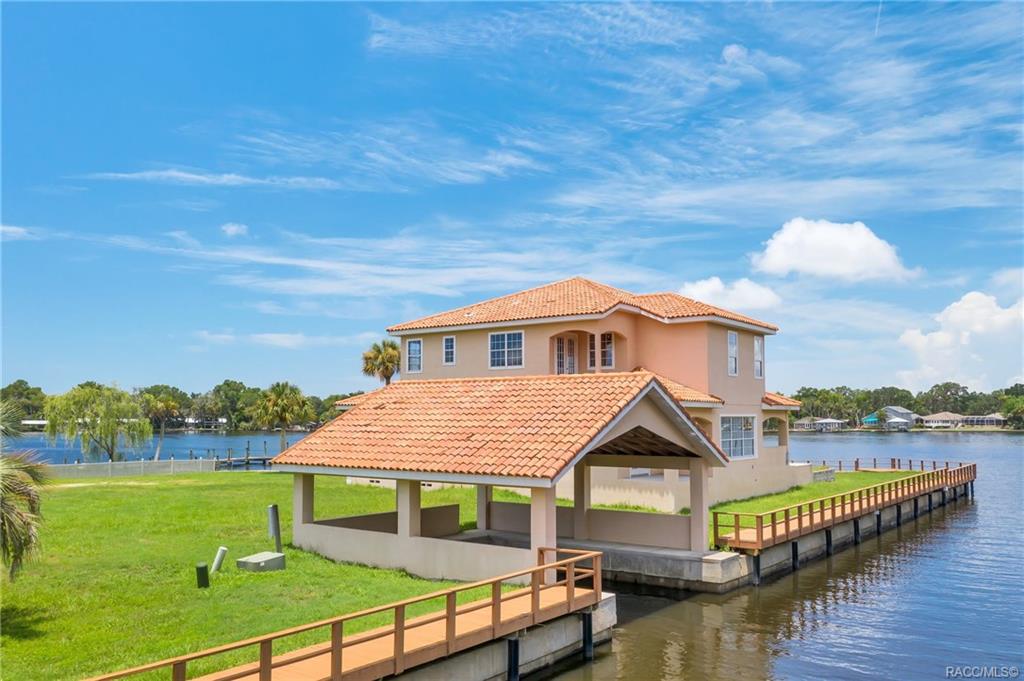 home for sale at 4711 S Amstel Drive, Homosassa, FL 34448 in Homosassa Cos Sub
